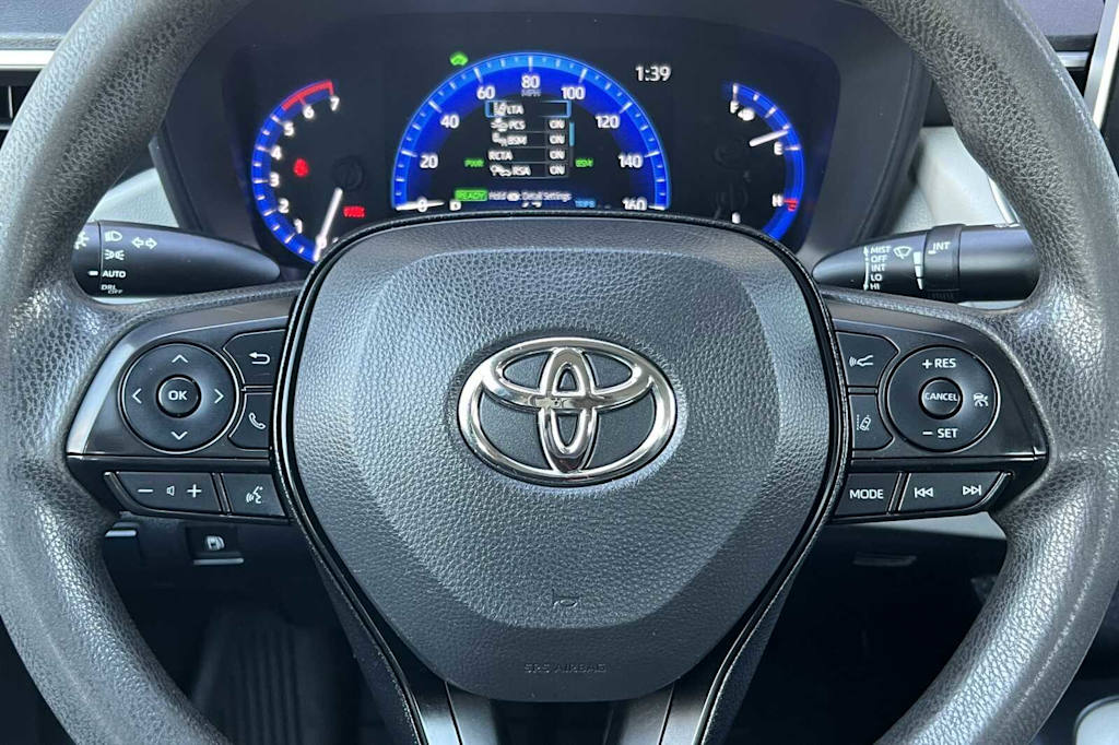 2021 Toyota Corolla LE 26