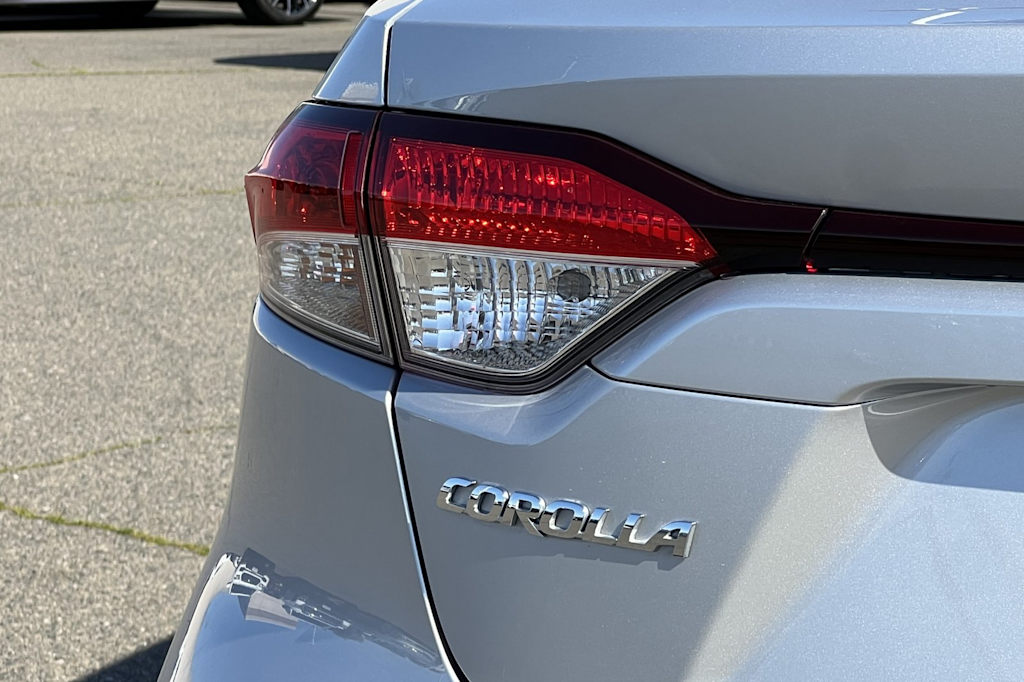 2021 Toyota Corolla LE 30