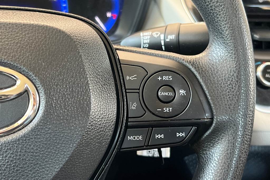 Thumbnail: 2021 Toyota Corolla - 28