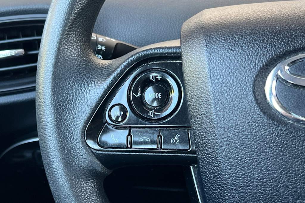 Thumbnail: 2021 Toyota Prius - 27
