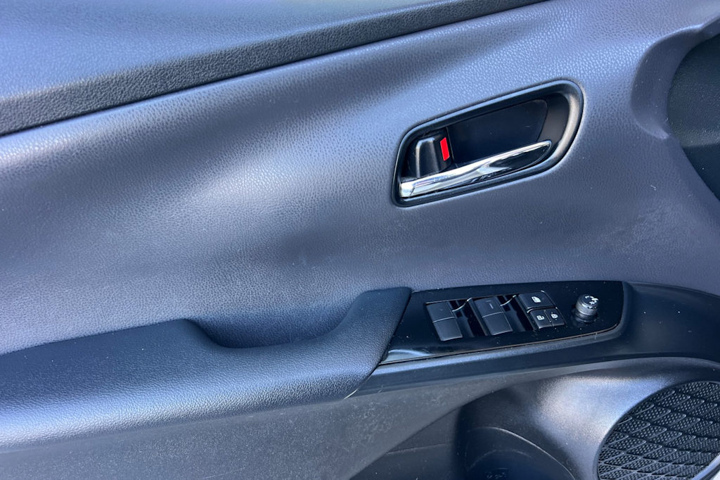 Thumbnail: 2021 Toyota Prius - 20