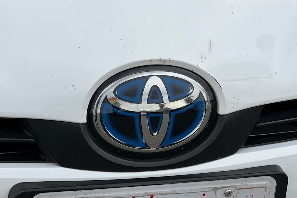 Thumbnail: 2022 Toyota Prius - 7