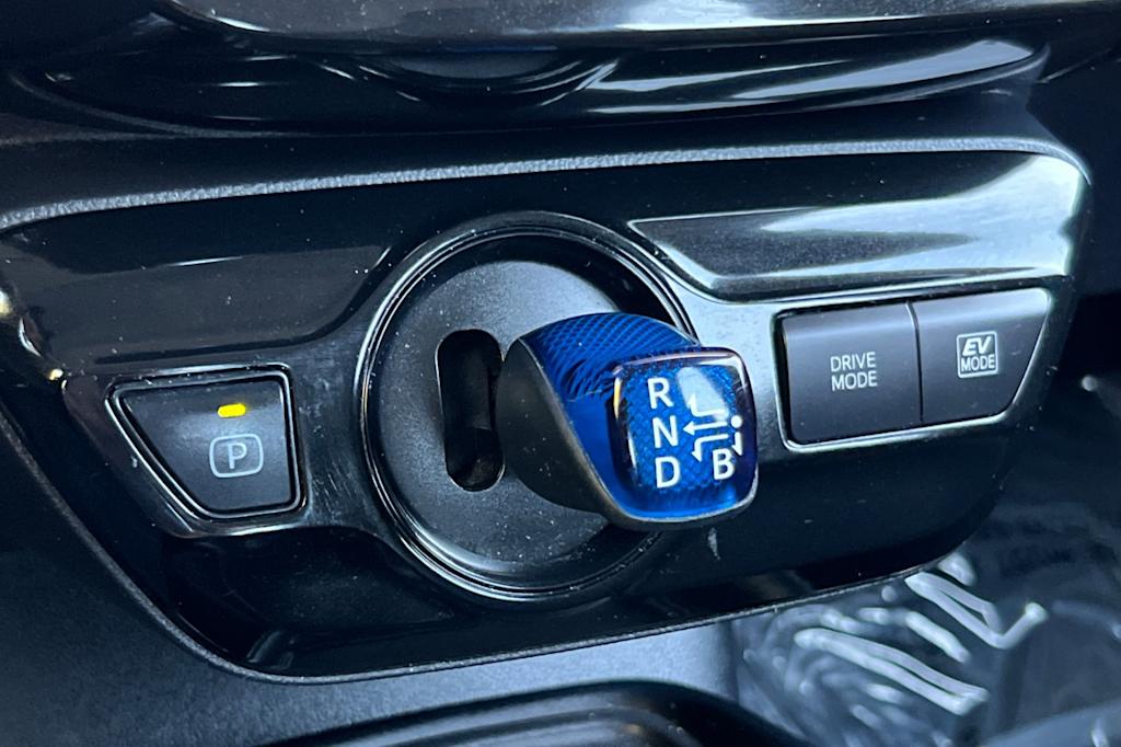 Thumbnail: 2022 Toyota Prius - 24