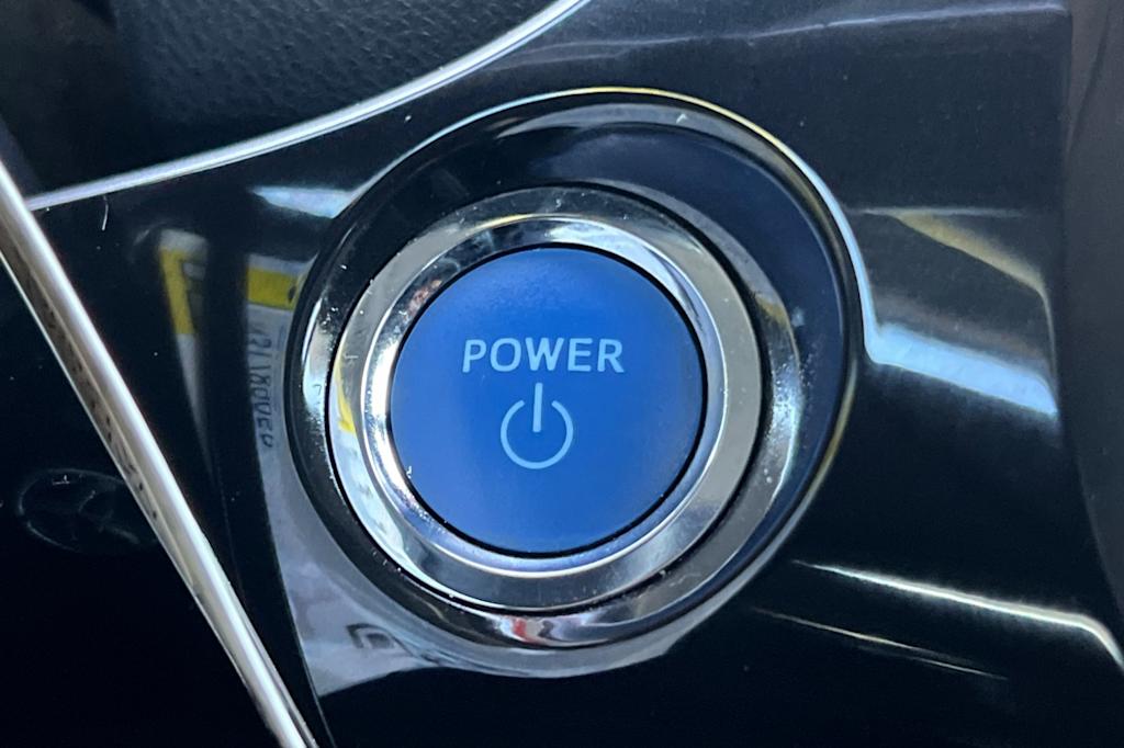 Thumbnail: 2022 Toyota Prius - 25