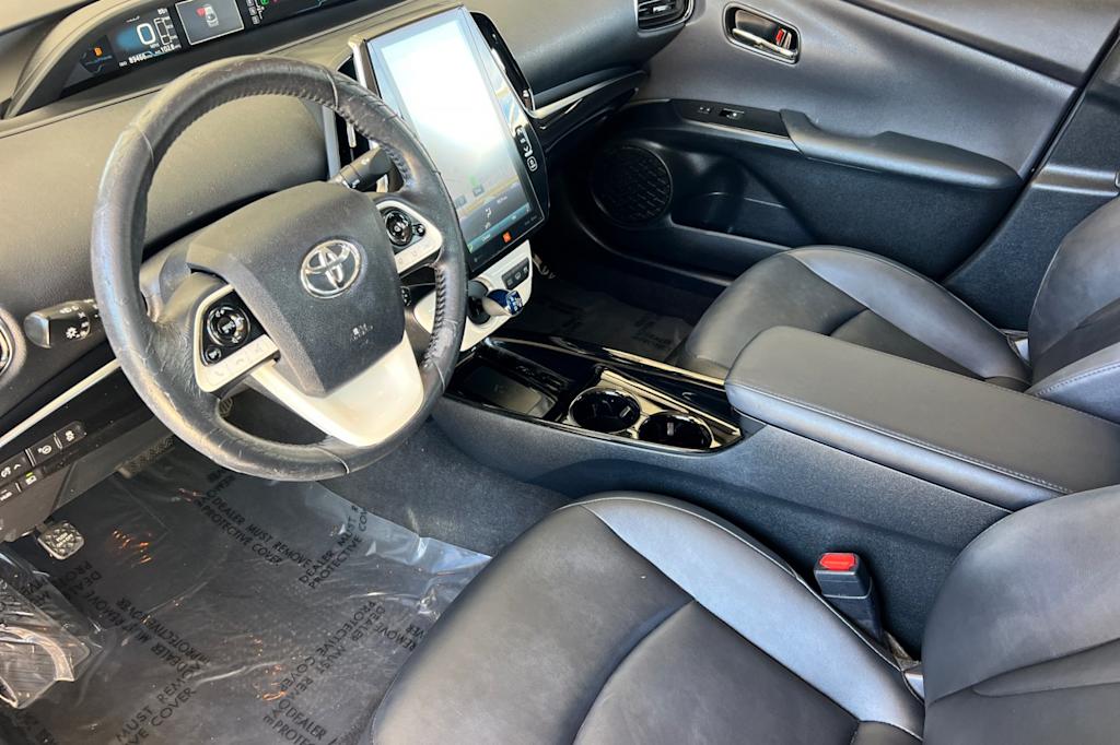 Thumbnail: 2017 Toyota Prius Prime - 9
