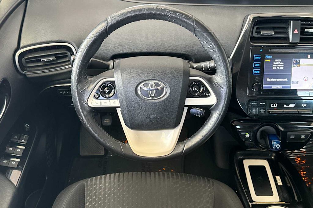 2016 Toyota Prius Three 12