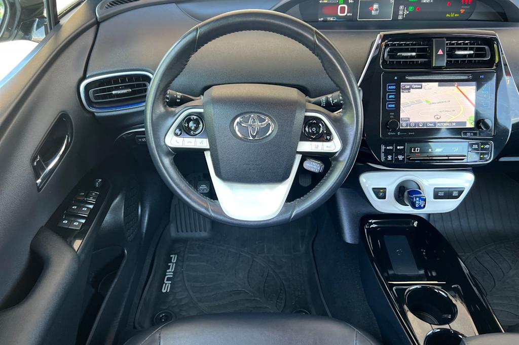Thumbnail: 2018 Toyota Prius - 11
