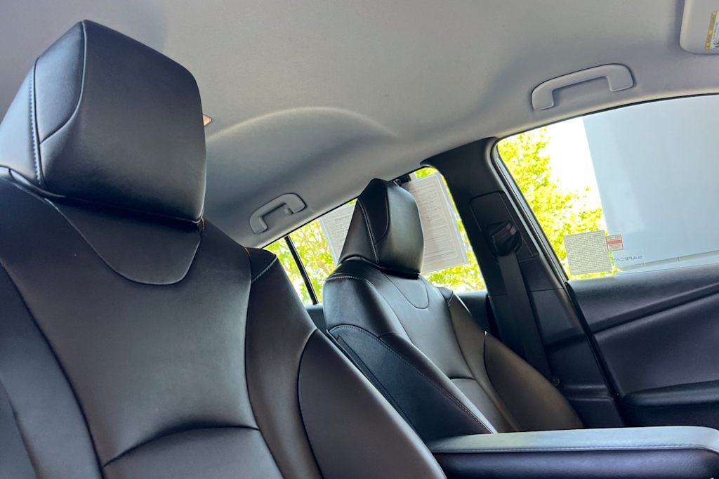 Thumbnail: 2018 Toyota Prius - 9