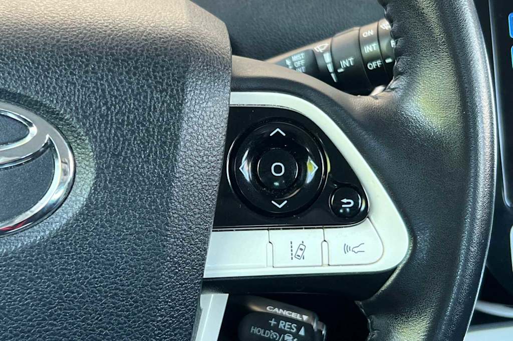 Thumbnail: 2018 Toyota Prius - 29