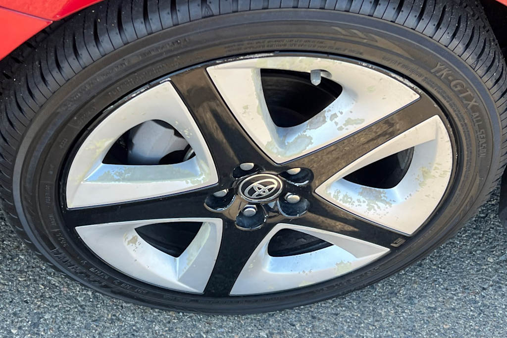 Thumbnail: 2017 Toyota Prius - 6