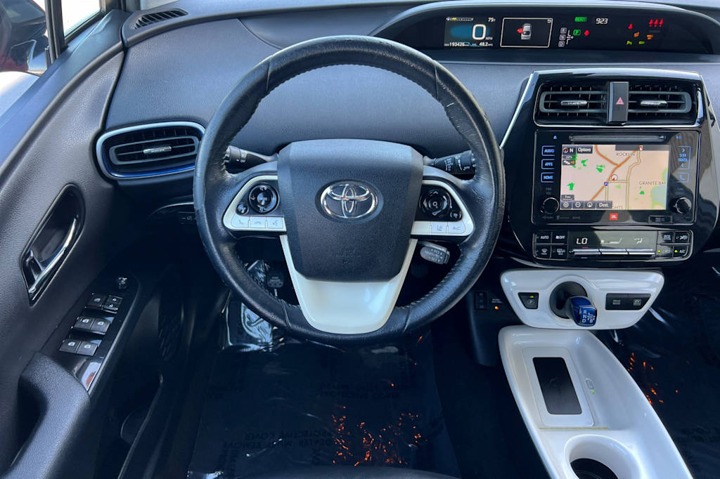Thumbnail: 2017 Toyota Prius - 12
