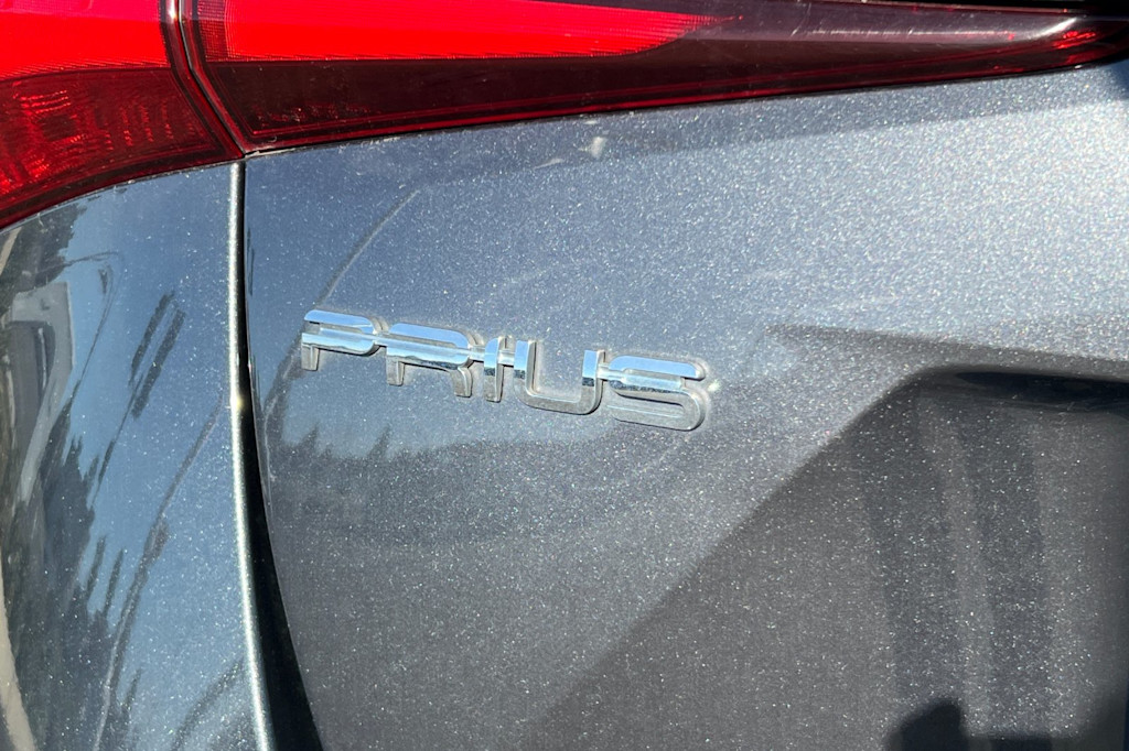 Thumbnail: 2020 Toyota Prius - 5