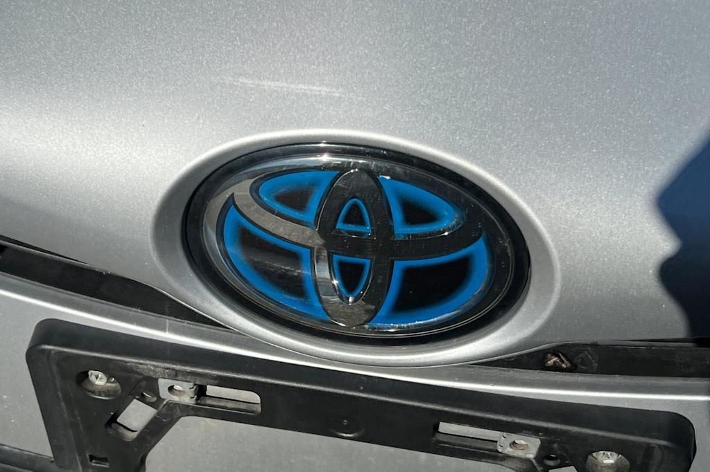 Thumbnail: 2017 Toyota Prius - 16