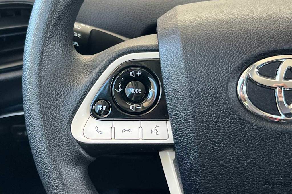 Thumbnail: 2018 Toyota Prius - 27