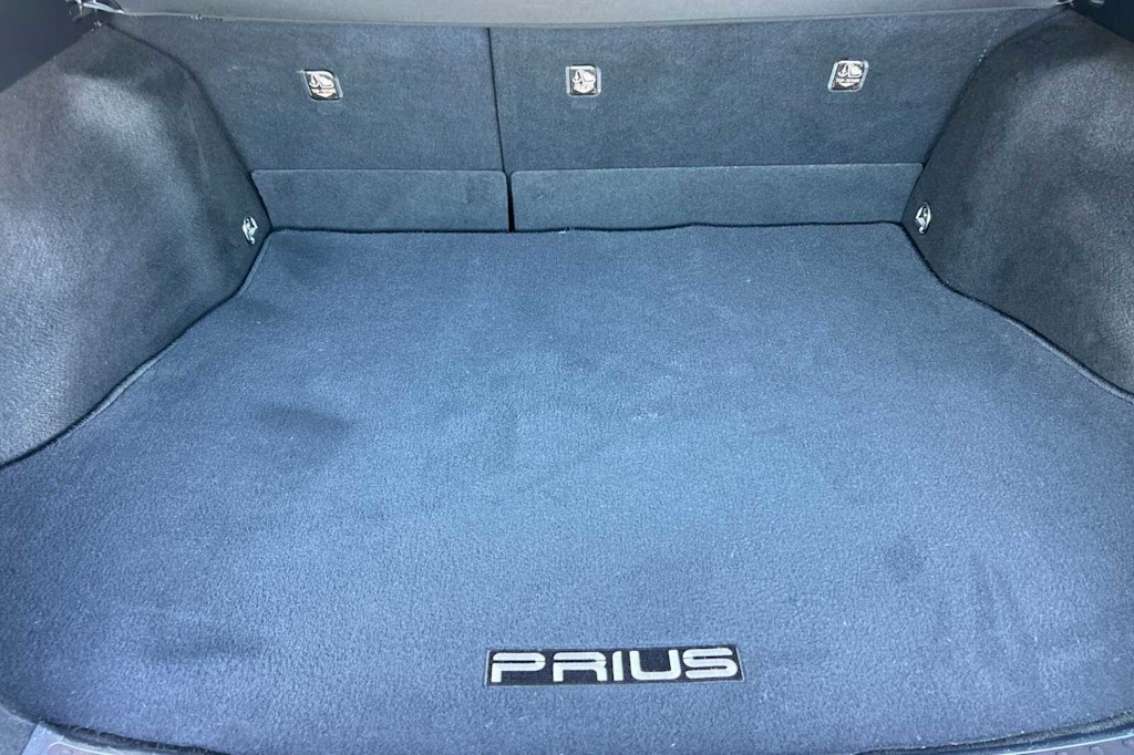 Thumbnail: 2018 Toyota Prius - 29