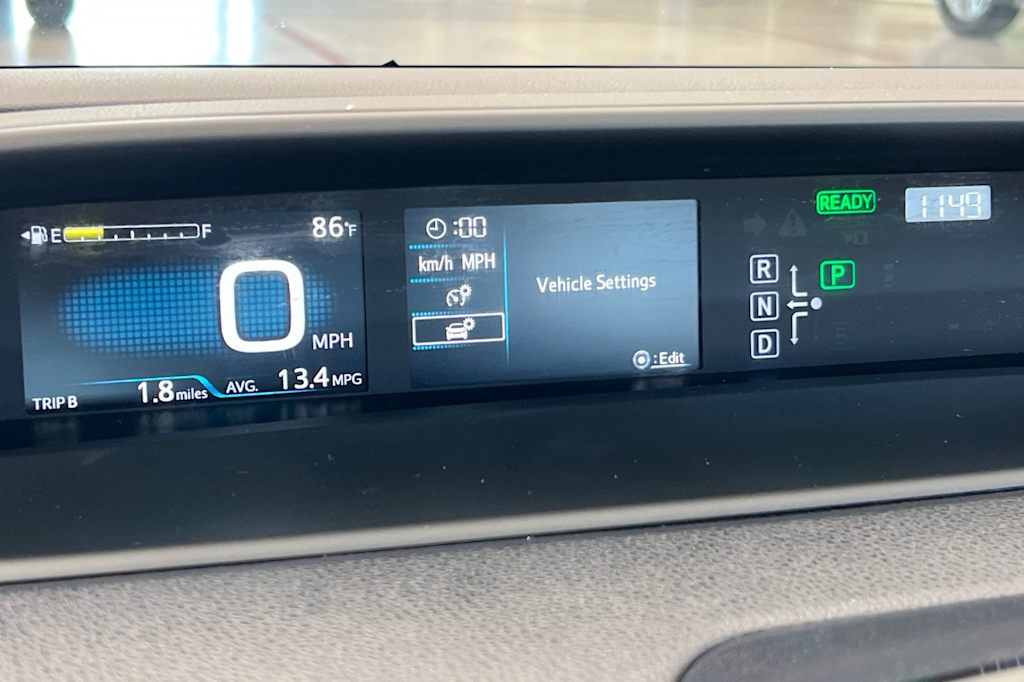 Thumbnail: 2018 Toyota Prius - 14