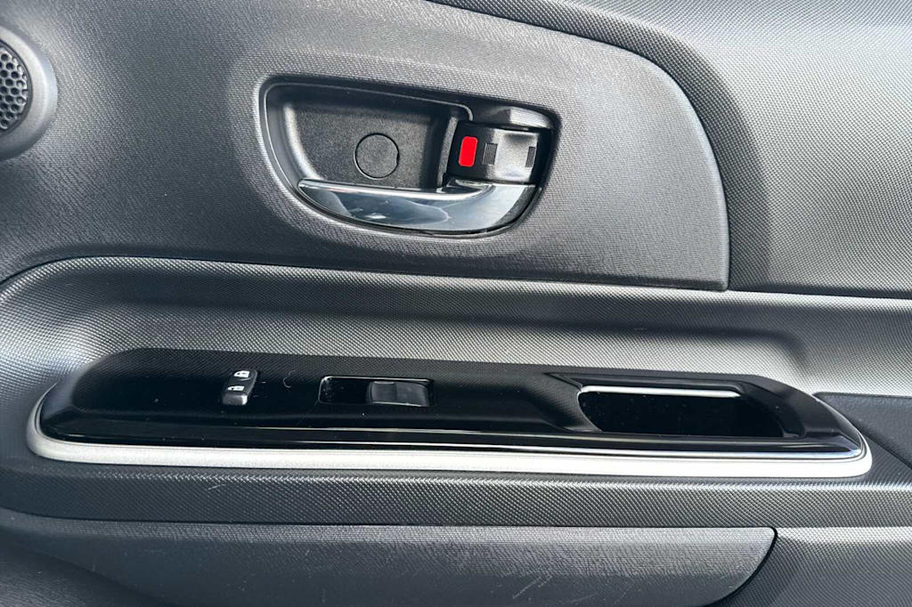 2016 Toyota Prius c Four 24