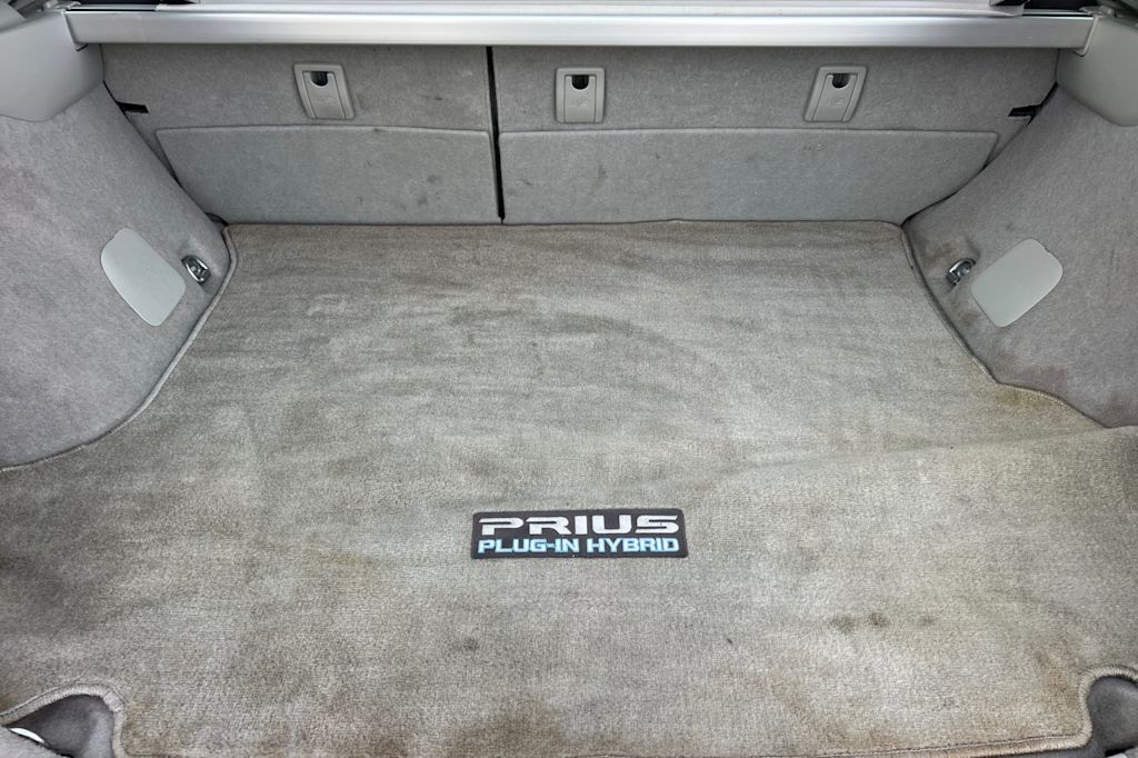 Thumbnail: 2013 Toyota Prius - 15
