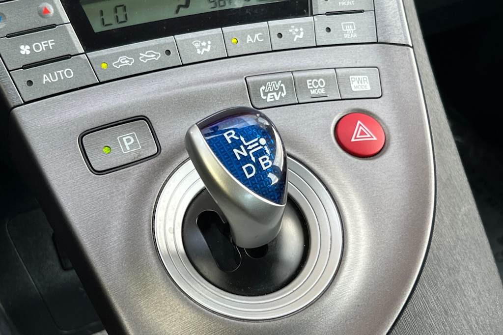 Thumbnail: 2013 Toyota Prius - 14