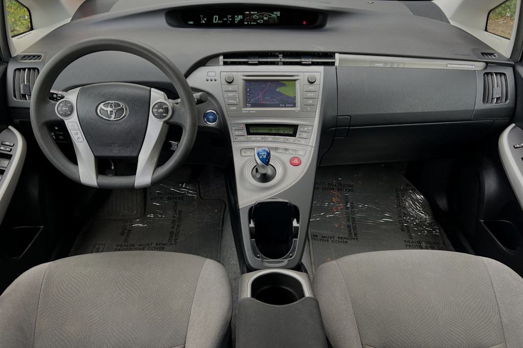 2014 Toyota Prius Plug-in 2