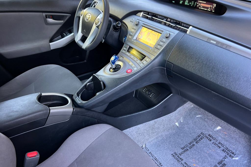 Thumbnail: 2015 Toyota Prius - 12