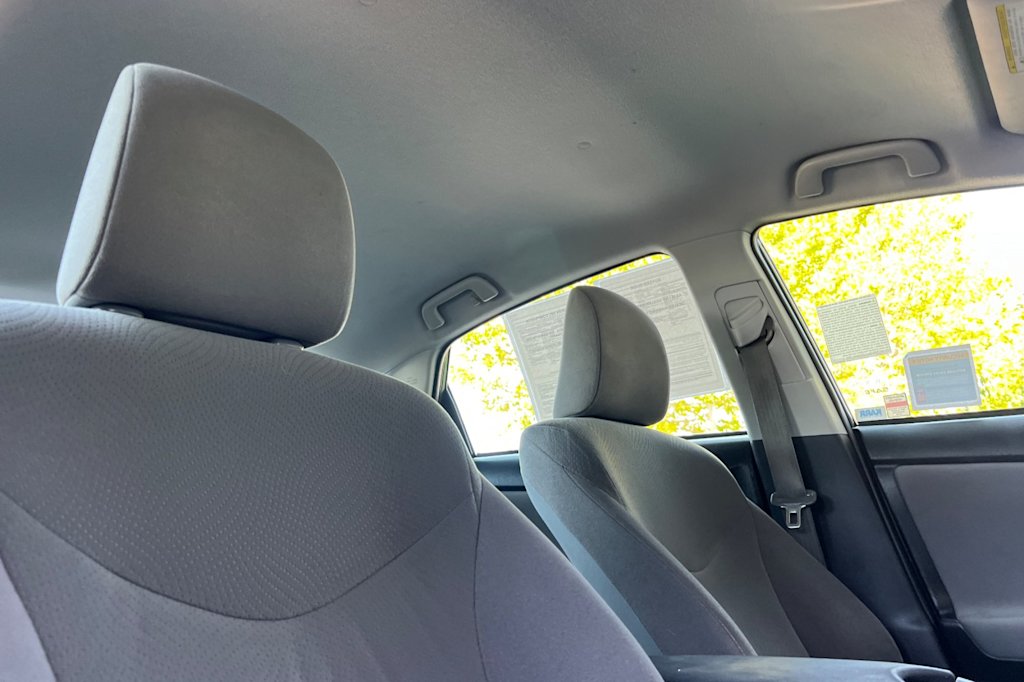 Thumbnail: 2015 Toyota Prius - 9