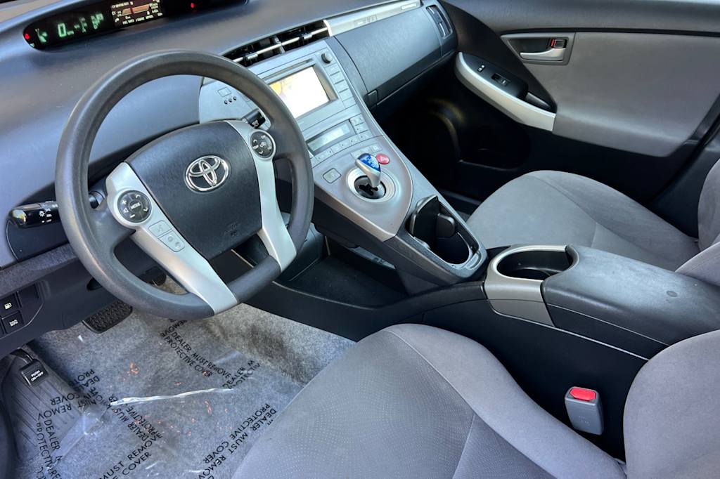 Thumbnail: 2015 Toyota Prius - 8