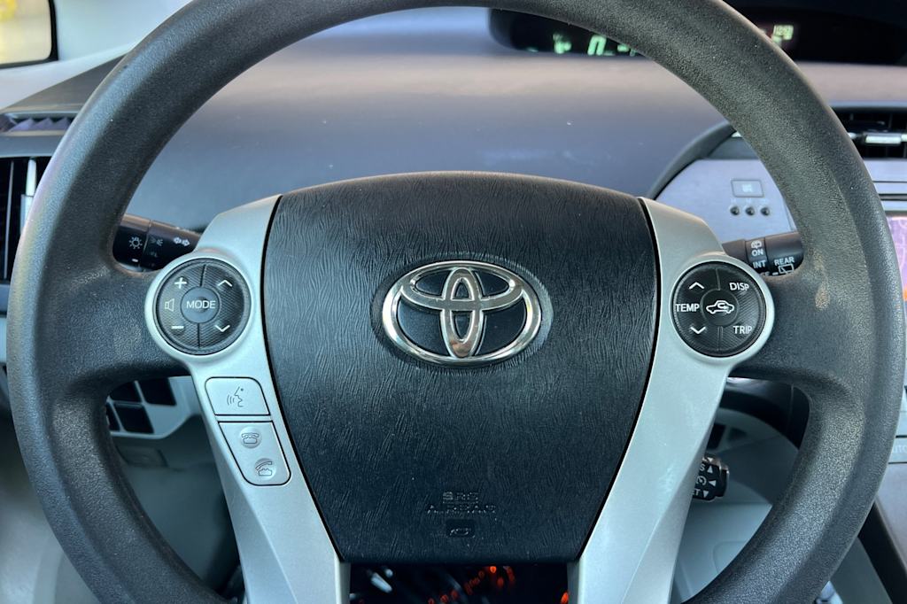 Thumbnail: 2015 Toyota Prius - 28