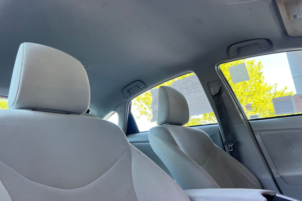 Thumbnail: 2015 Toyota Prius - 10