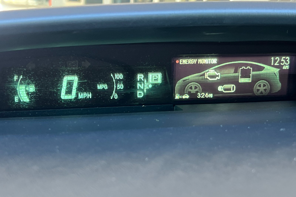 Thumbnail: 2015 Toyota Prius - 7