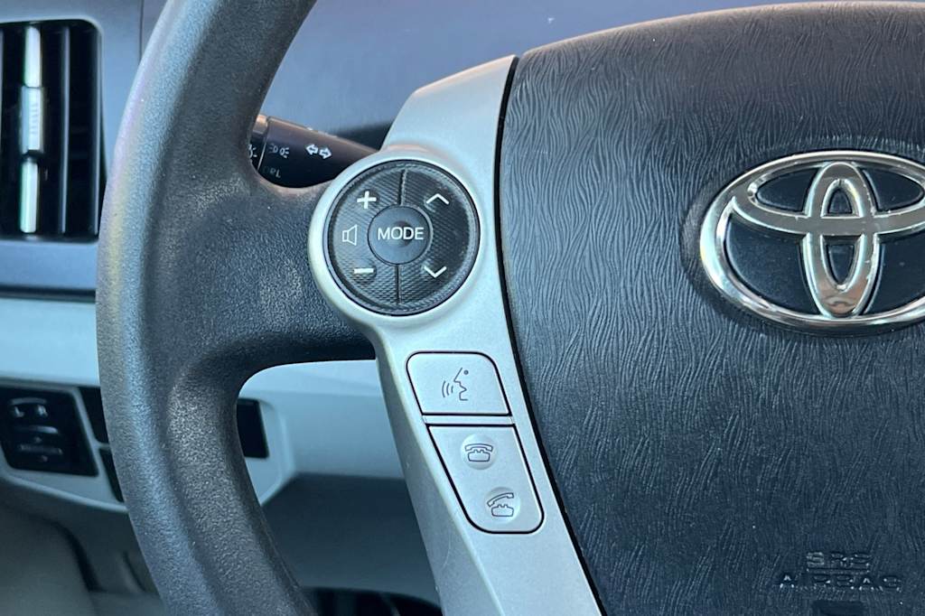 Thumbnail: 2015 Toyota Prius - 29