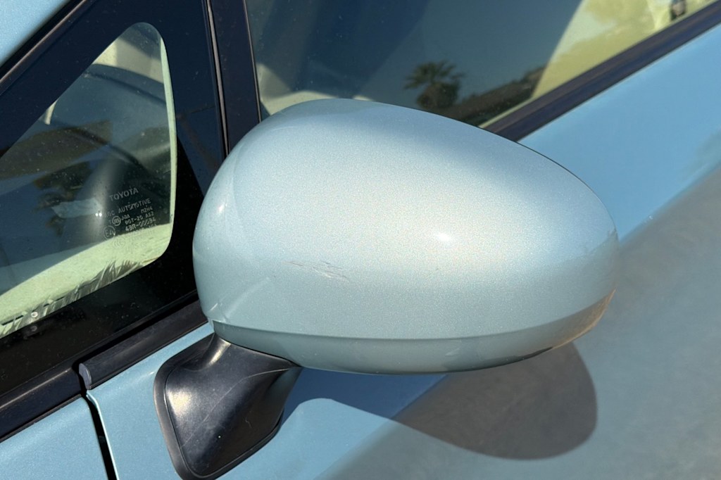 Thumbnail: 2015 Toyota Prius - 10