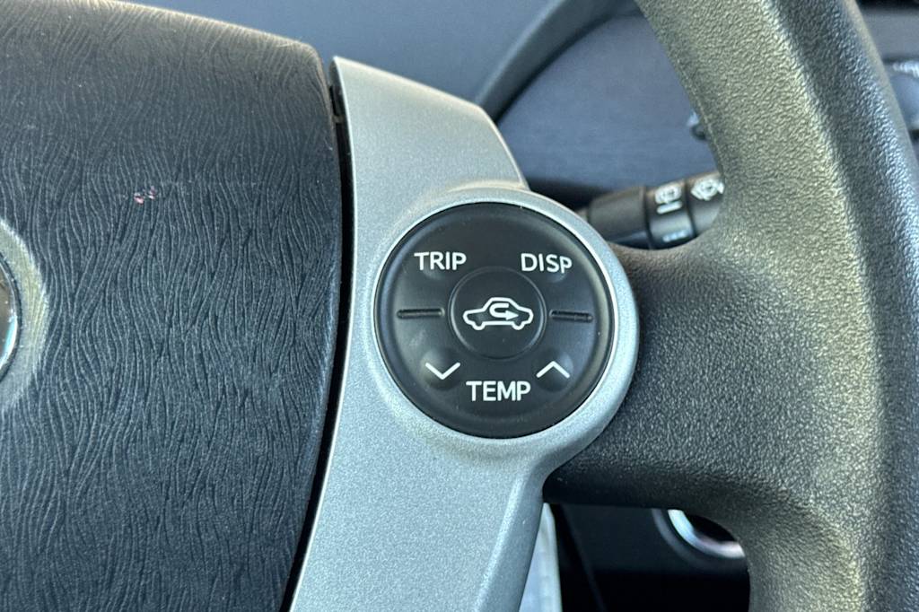 Thumbnail: 2011 Toyota Prius - 31
