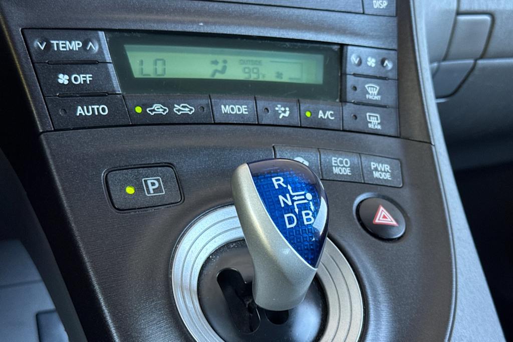 Thumbnail: 2011 Toyota Prius - 27