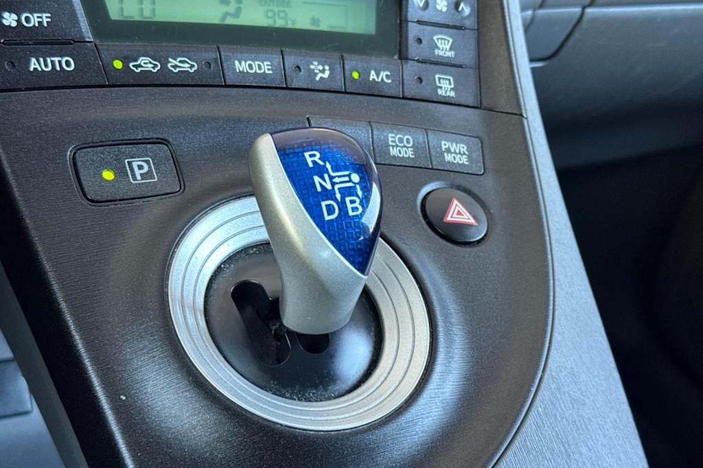 Thumbnail: 2011 Toyota Prius - 14
