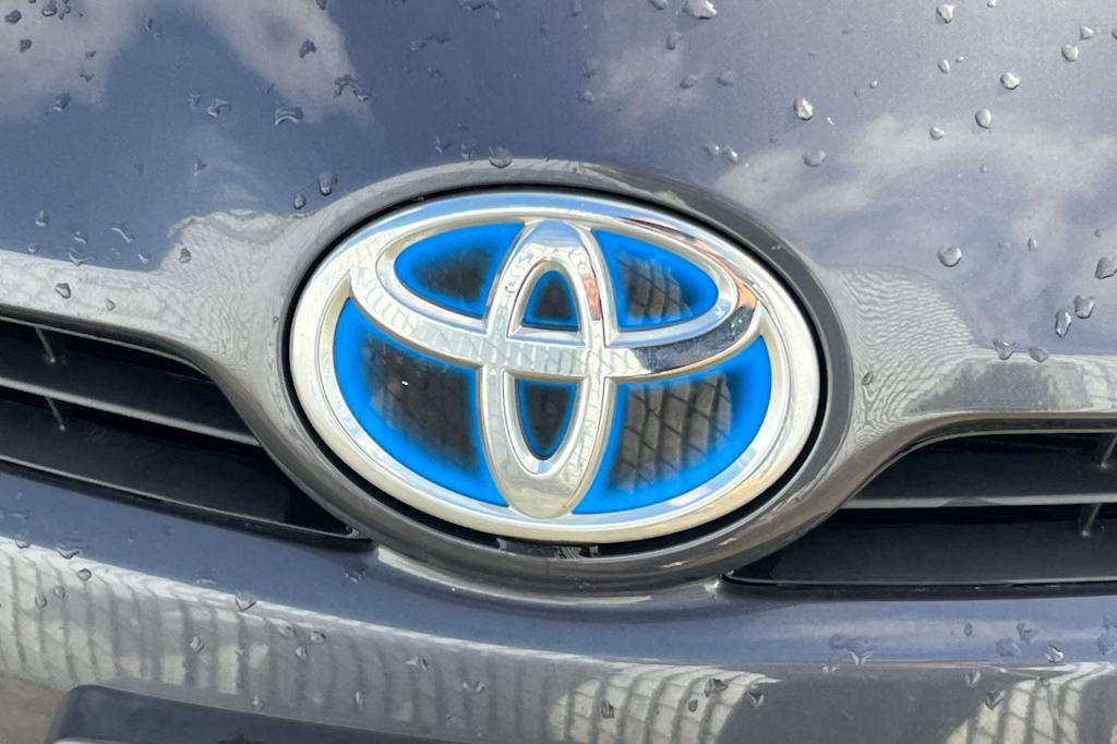 Thumbnail: 2011 Toyota Prius - 10