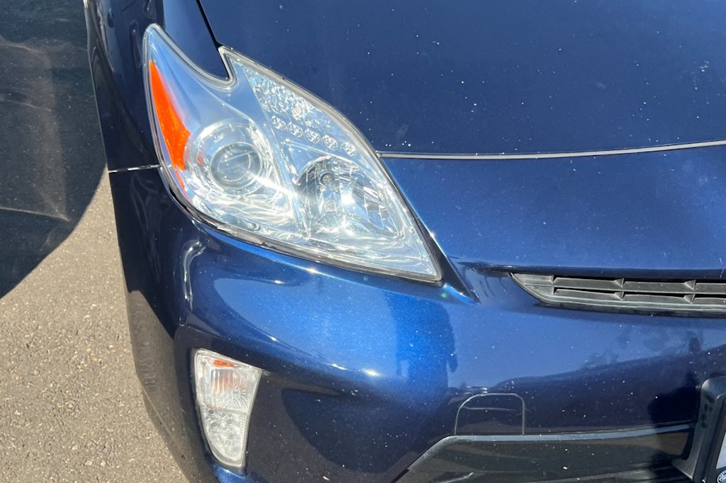 Thumbnail: 2015 Toyota Prius - 19