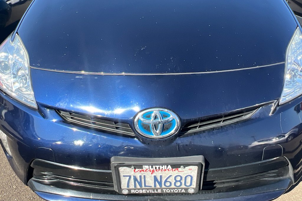 Thumbnail: 2015 Toyota Prius - 11