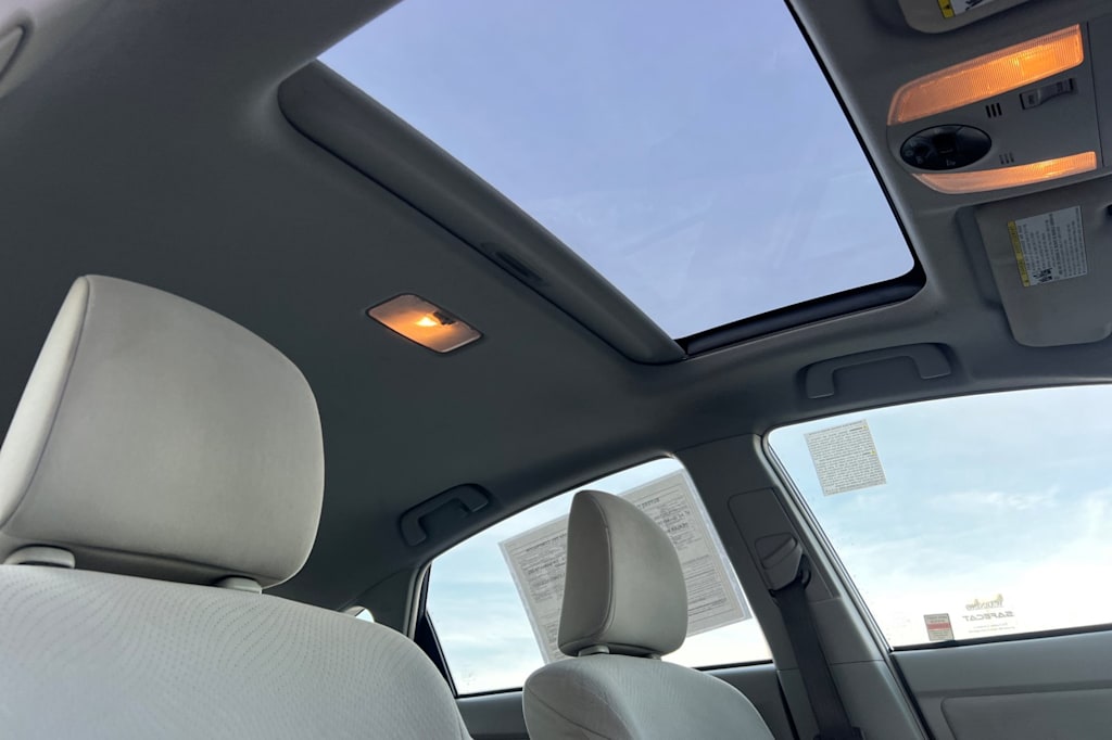 Thumbnail: 2013 Toyota Prius - 22