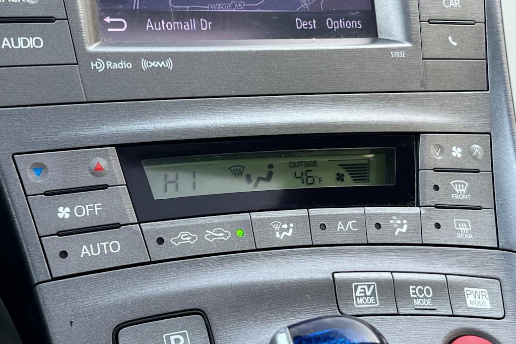 Thumbnail: 2013 Toyota Prius - 26