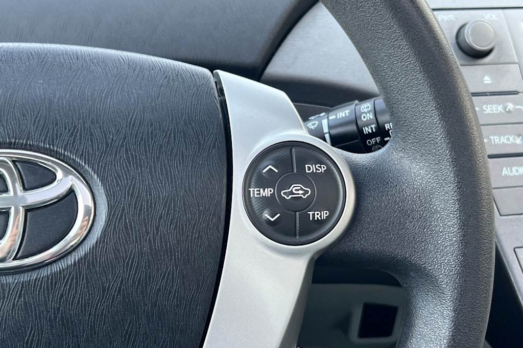 Thumbnail: 2013 Toyota Prius - 30