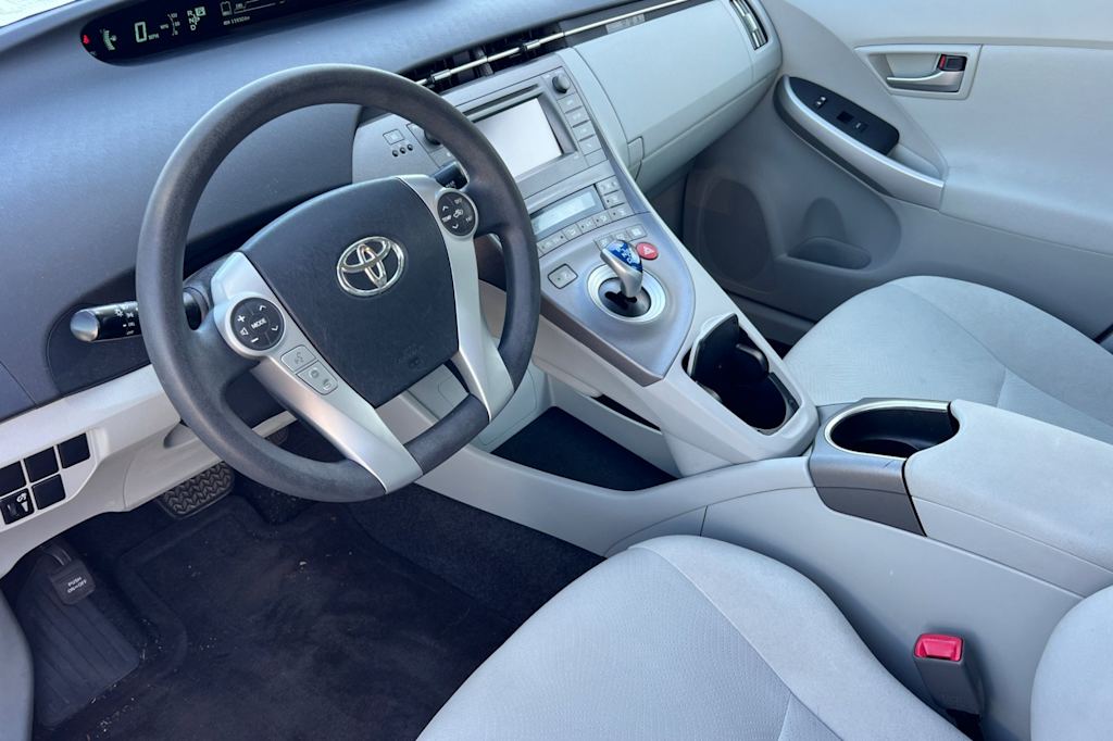 Thumbnail: 2013 Toyota Prius - 2