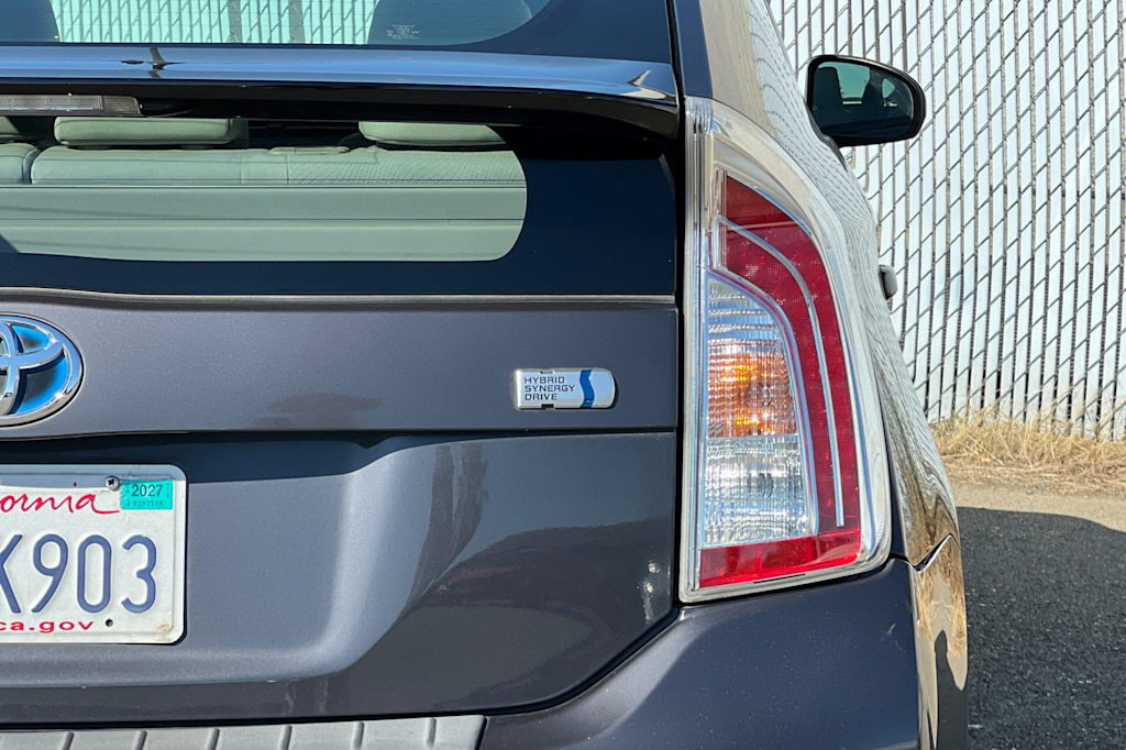 Thumbnail: 2013 Toyota Prius - 21