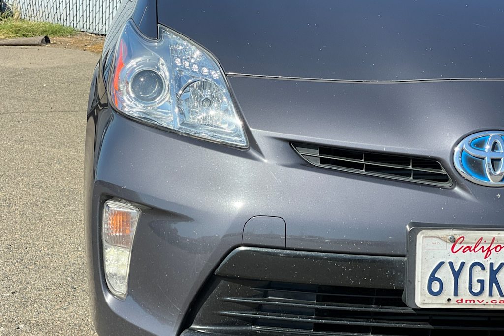 Thumbnail: 2013 Toyota Prius - 17