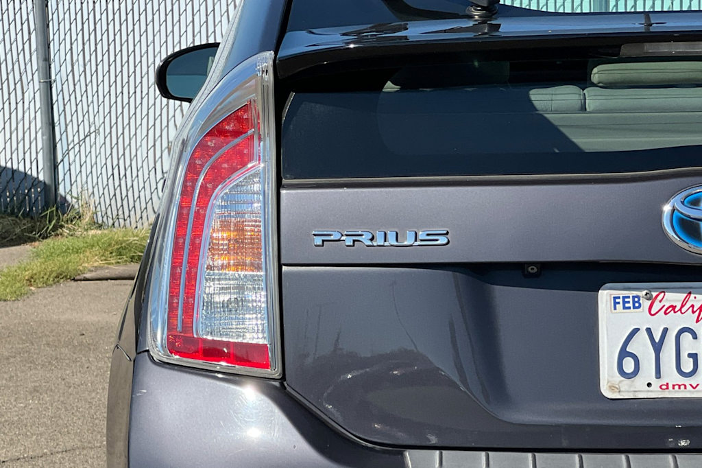 Thumbnail: 2013 Toyota Prius - 23