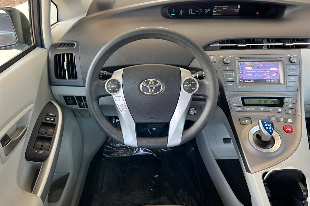 Thumbnail: 2013 Toyota Prius - 11