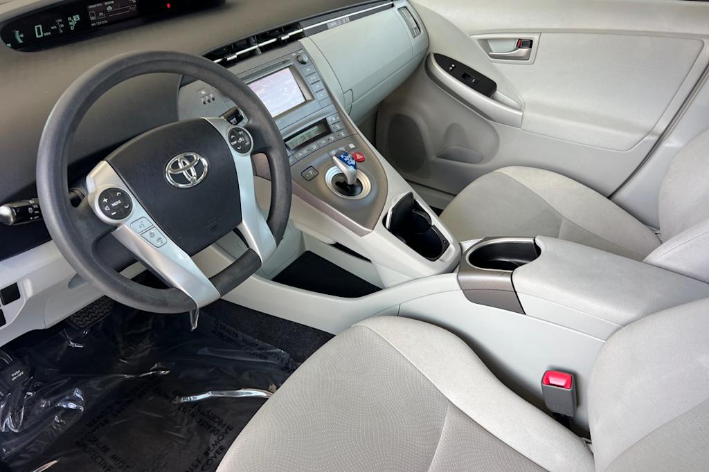 Thumbnail: 2013 Toyota Prius - 9