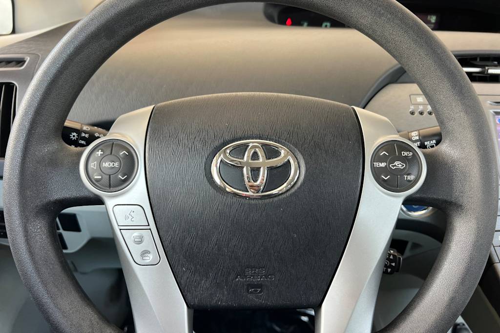 Thumbnail: 2013 Toyota Prius - 29