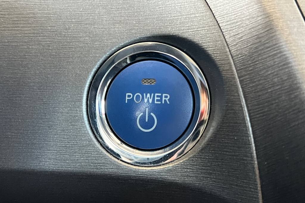 Thumbnail: 2013 Toyota Prius - 28
