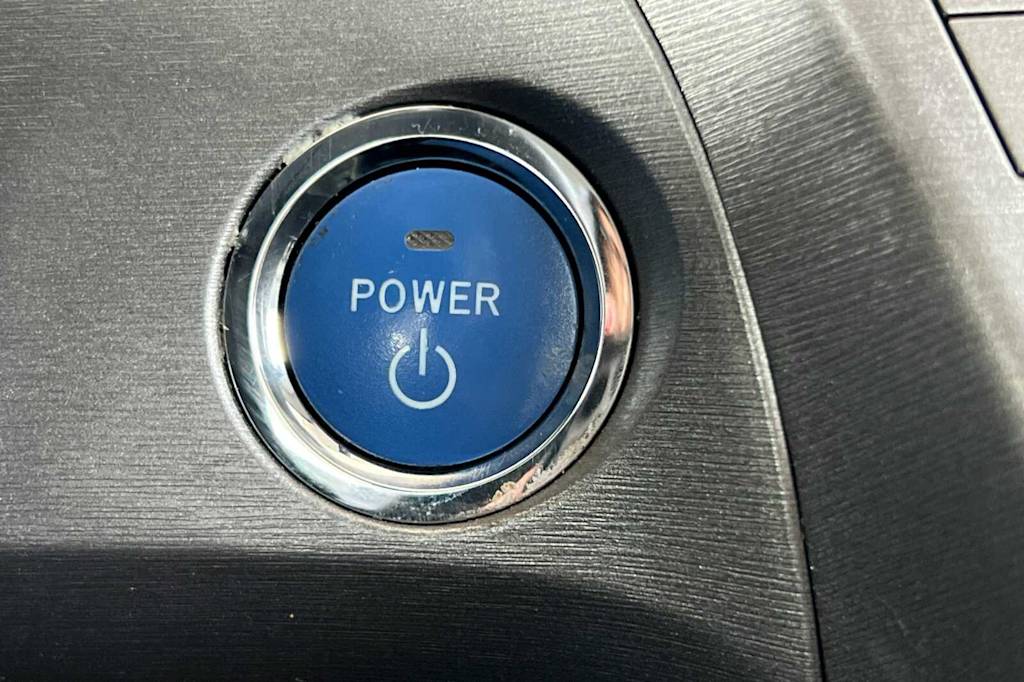 2014 Toyota Prius Two 25